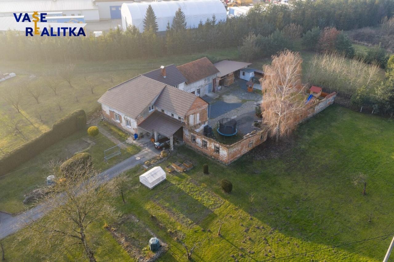 19_PRODEJ_RODINNÝ DŮM S VELKÝM POZEMKEM_BĚLOTÍN_MICHAL MIŠKO_VÁŠ REALIŤÁK