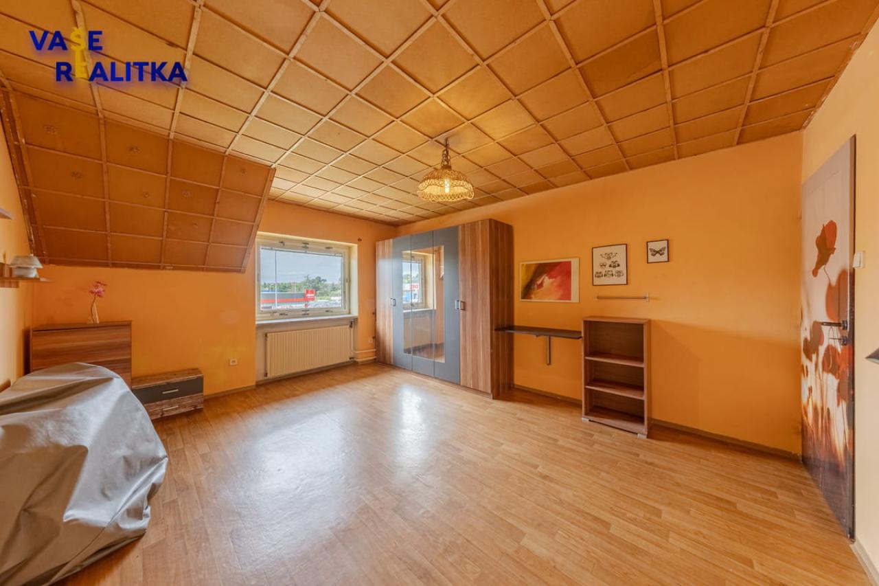8_RODINNY DUM_LIPNIK NAD BECVOU_HRANICKA_MICHAL MISKO_VAS REALITAK